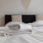 Koje Eins I Grosses Apartment Mit 2 Schlafzimmern